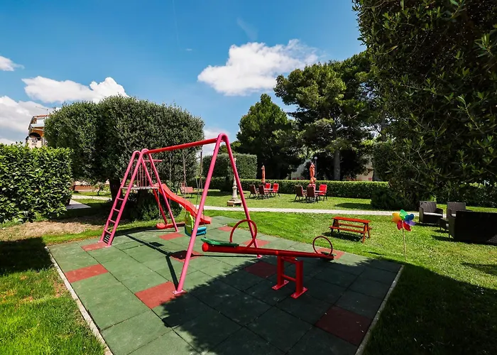 Becky On A Sandy Without Crowd Sukošan