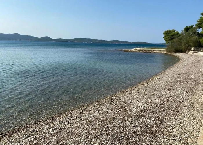 아파트 Becky On A Sandy Without Crowd Sukošan
