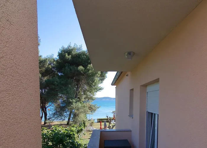 Becky On A Sandy Without Crowd 아파트