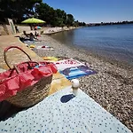 Becky On A Sandy Without Crowd דירה Sukošan