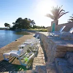 Becky On A Sandy Without Crowd דירה