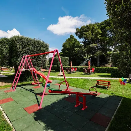 Becky On A Sandy Without Crowd Sukošan