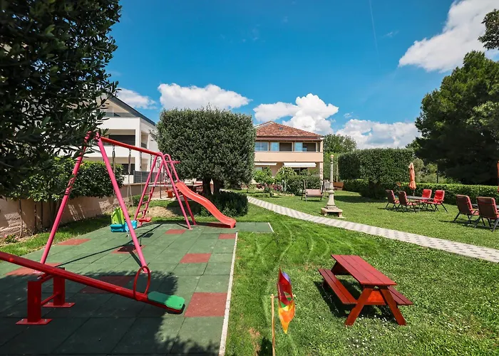 Апартаменты Becky On A Sandy Without Crowd